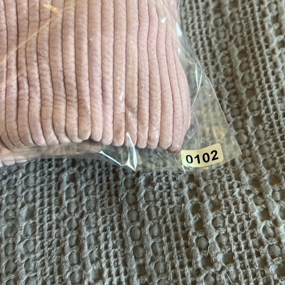 Pink Ribbed Long Sleeve pullover - Picture 4 of 5